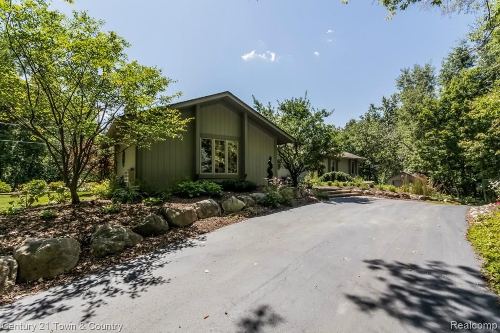 2950 Allen Road Ortonville, MI 48462 - Photo 58 of 72 058-Front_View-1941787-medium.jpg