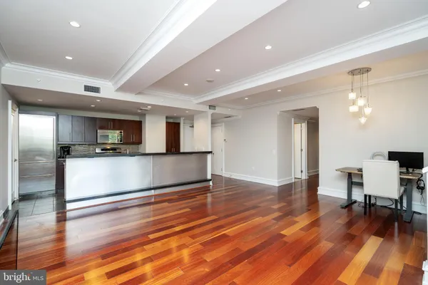 $7,500 | 219-29 South 18th Street, Unit 709, Philadelphia, PA 19103