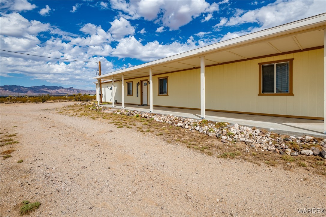 4055 Ramon Drive Golden Valley, AZ 86413 - Photo 20 of 45 Side of Structure
