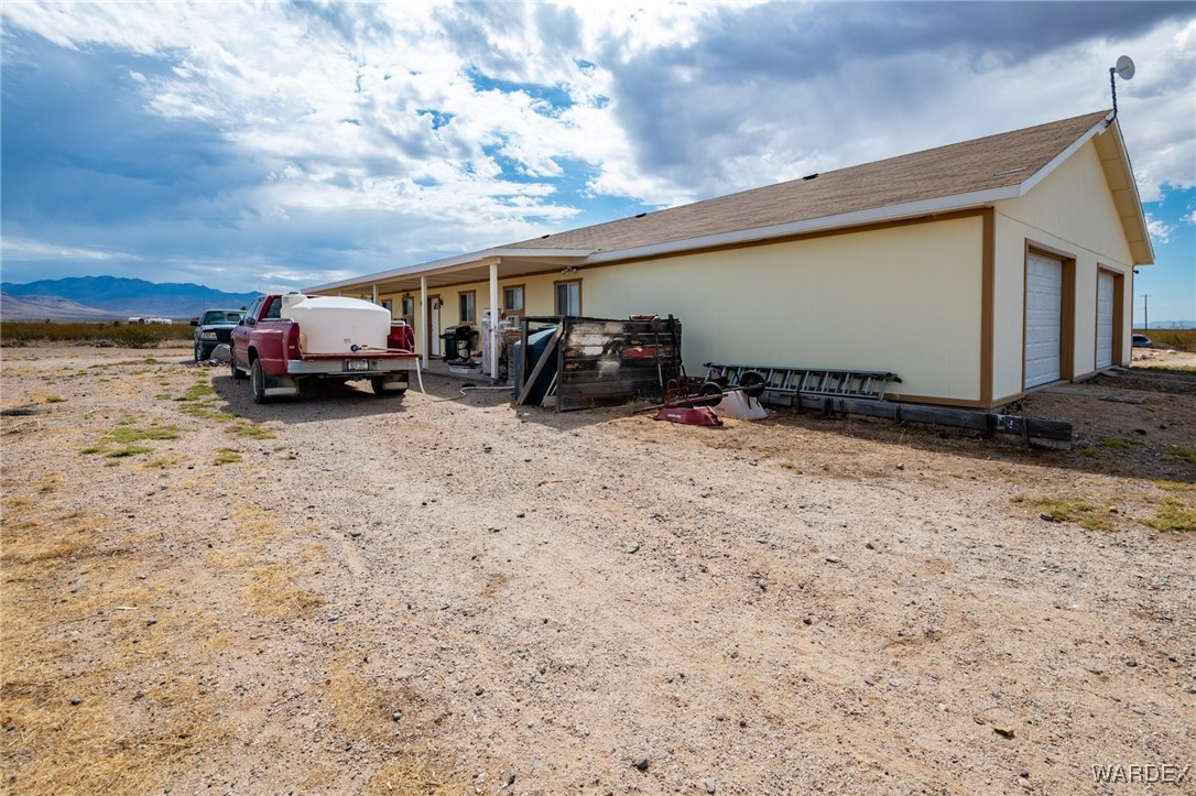 4055 Ramon Drive Golden Valley, AZ 86413 - Photo 24 of 45 Side of Structure