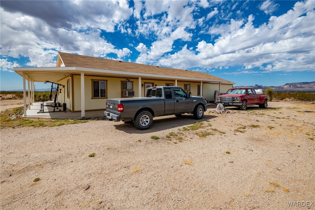 4055 Ramon Drive Golden Valley, AZ 86413 - Photo 25 of 45 Front of Structure
