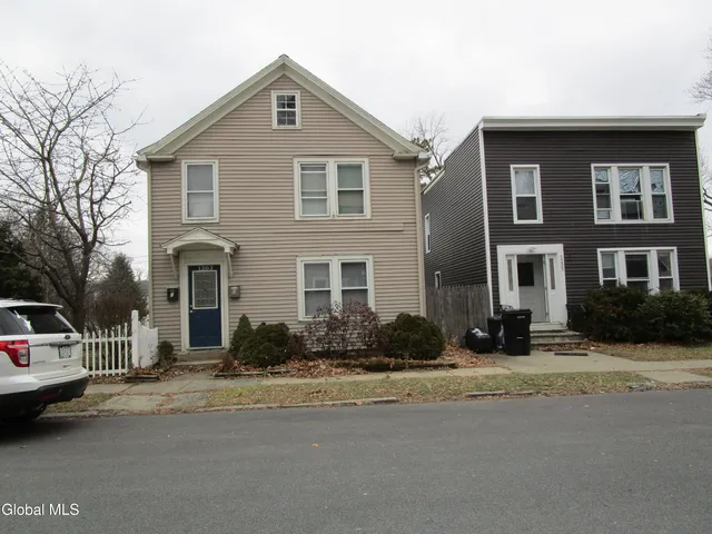 $1,300 | 1303 8th Avenue, Watervliet, NY 12189