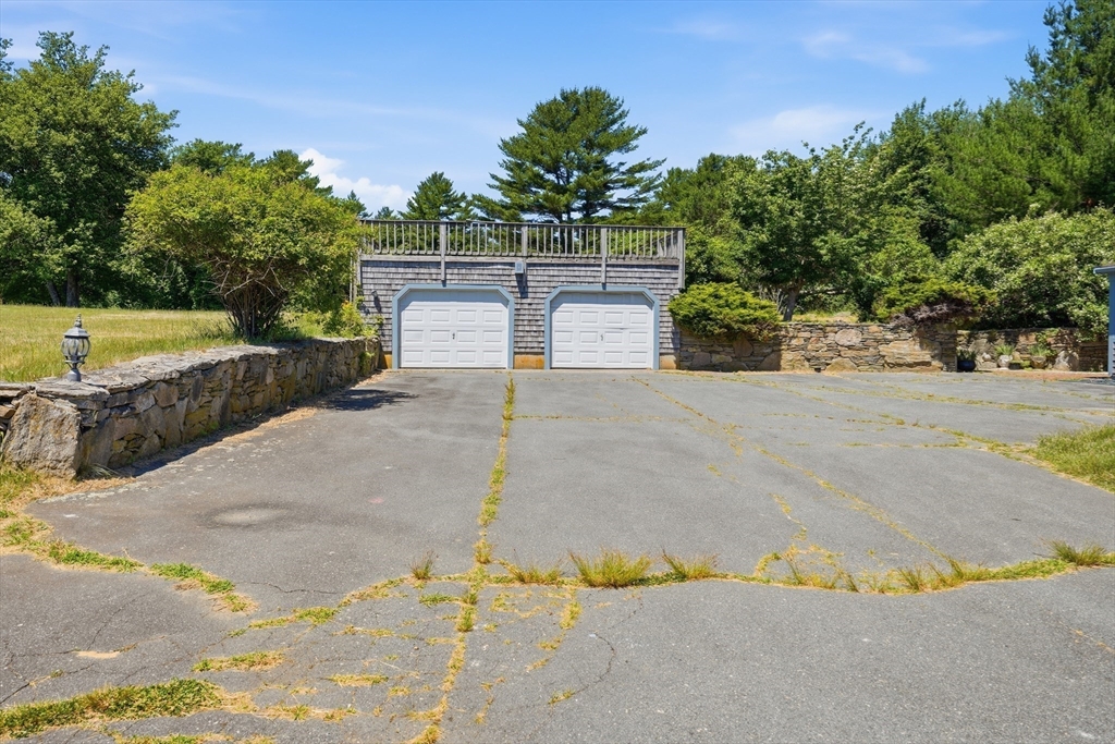 126 Lucy Little Road Dartmouth, MA 02747 - Photo 13 of 27