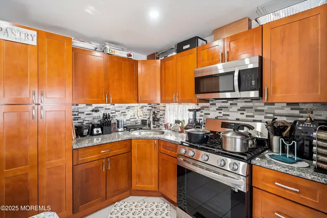 $110,000 | 239 Lane C, Hazlet, NJ 07730