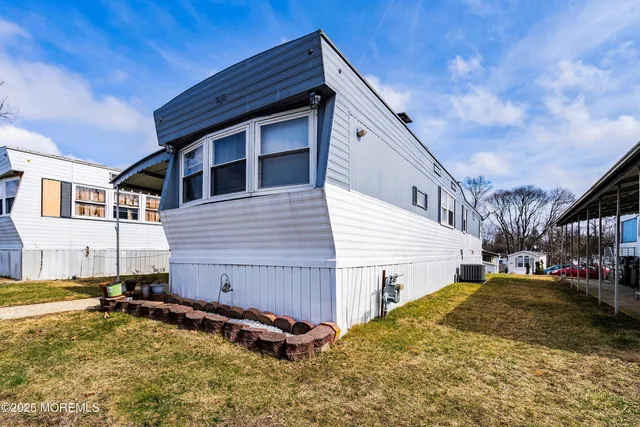 $110,000 | 239 Lane C, Hazlet, NJ 07730