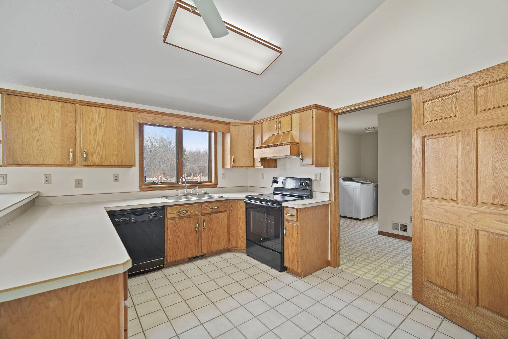 13274 Clinton Road Onondaga, MI 49264 - Photo 11 of 63 11