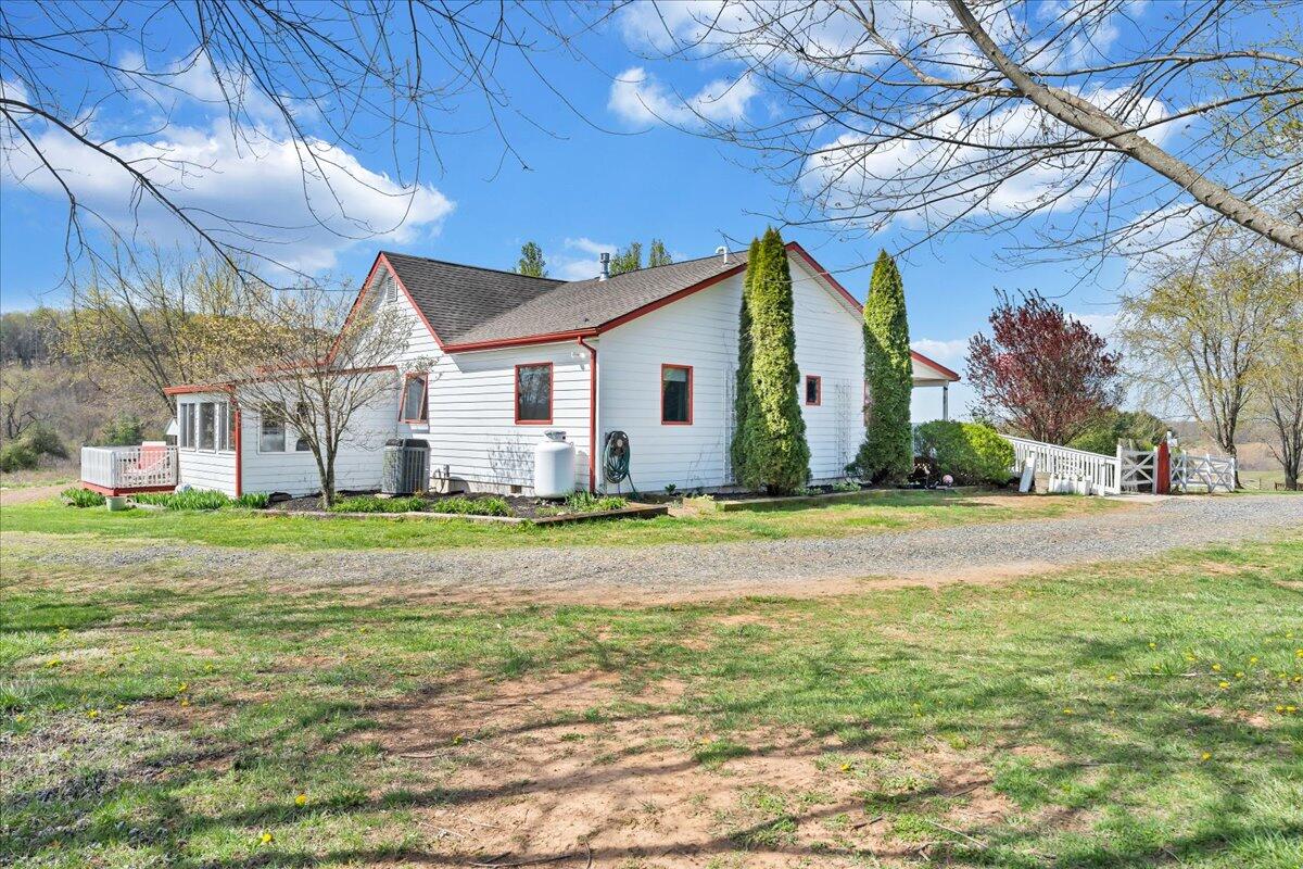 385 Sunny Ridge Road Northeast Floyd, VA 24091 - Photo 39 of 50 36-MIB09654