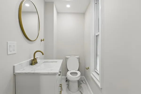 $885,000 | 9 Cross Street, Somerville, MA 02145