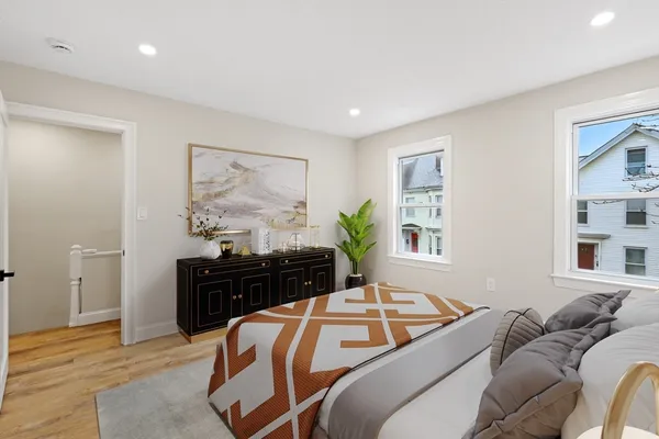 $885,000 | 9 Cross Street, Somerville, MA 02145
