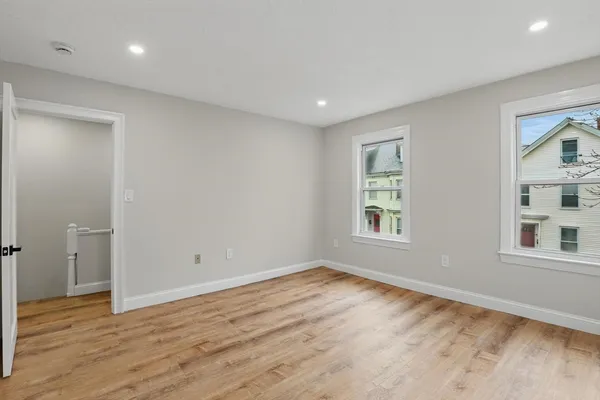 $885,000 | 9 Cross Street, Somerville, MA 02145