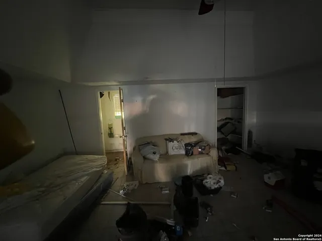 $49,999 | 184 County Road 4188, Orange, TX 77632