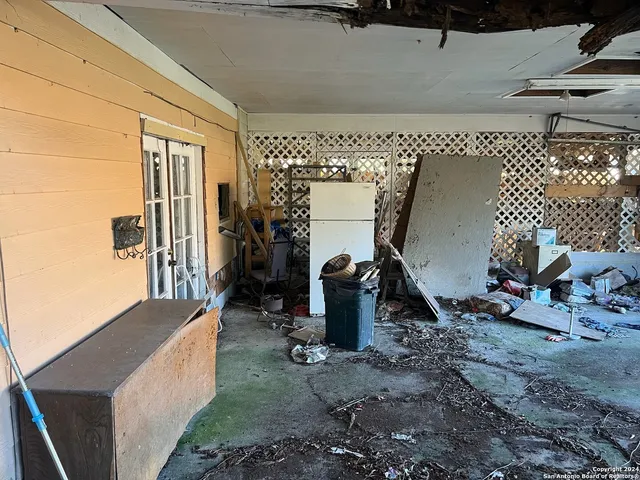 $49,999 | 184 County Road 4188, Orange, TX 77632