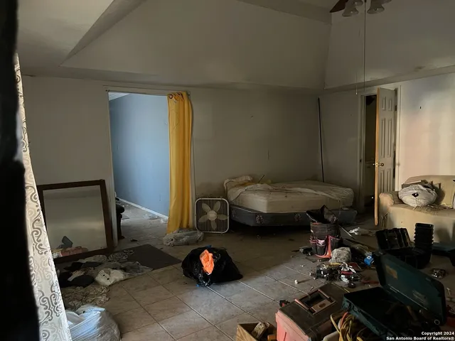 $49,999 | 184 County Road 4188, Orange, TX 77632