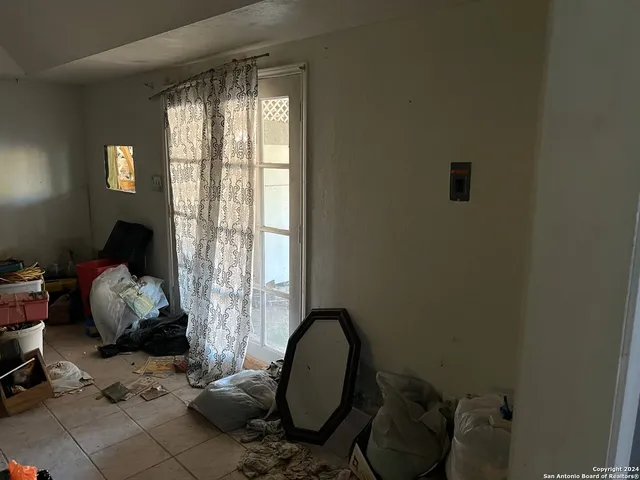 $49,999 | 184 County Road 4188, Orange, TX 77632