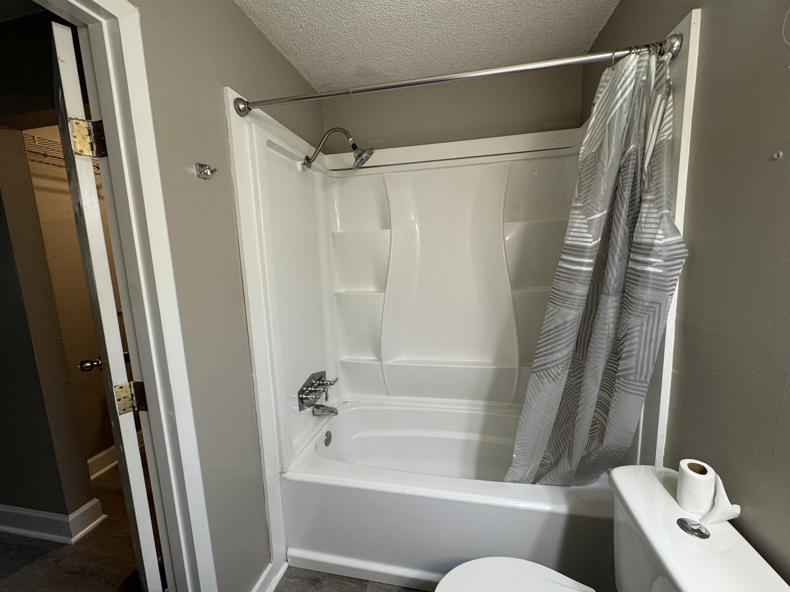 403 Hayden Road, Unit 211 Tallahassee, FL 32304 - Photo 16 of 18 Gallery Image 16