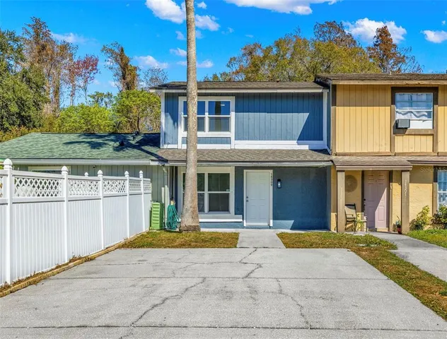 $1,900 | 14309 Village View Drive, Tampa, FL 33624