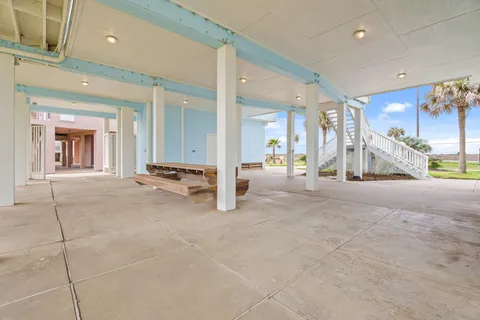$1,995,000 | 19023 Kahala Drive, Galveston, TX 77554