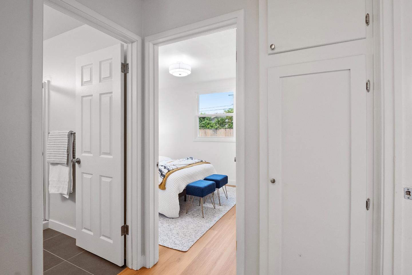 675 Linda Mar Boulevard Pacifica, CA 94044 - Photo 20 of 44 a view of a bathroom from the hallway
