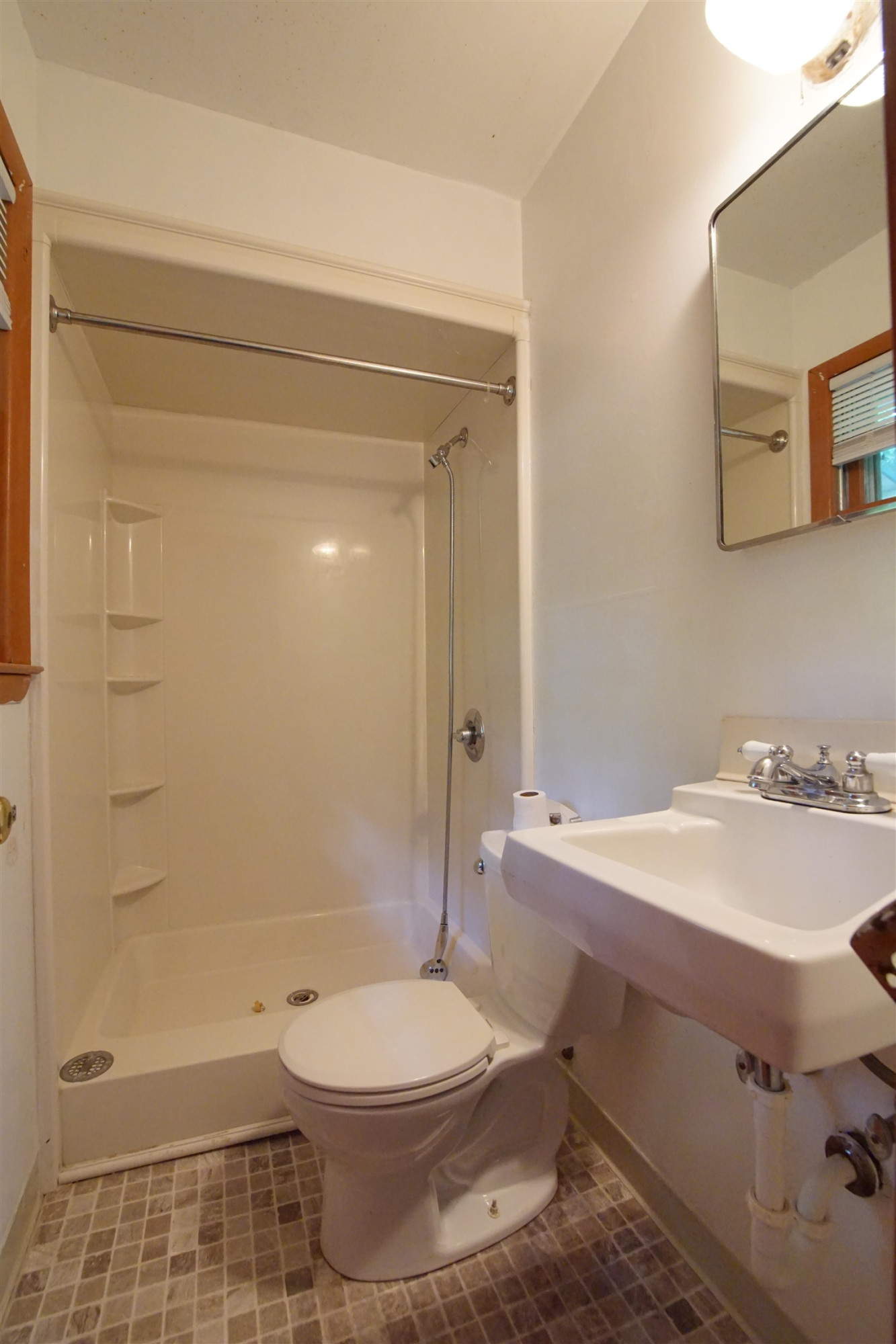 1729 Crest Road Raleigh, NC 27606 - Photo 11 of 21 Photo 11
