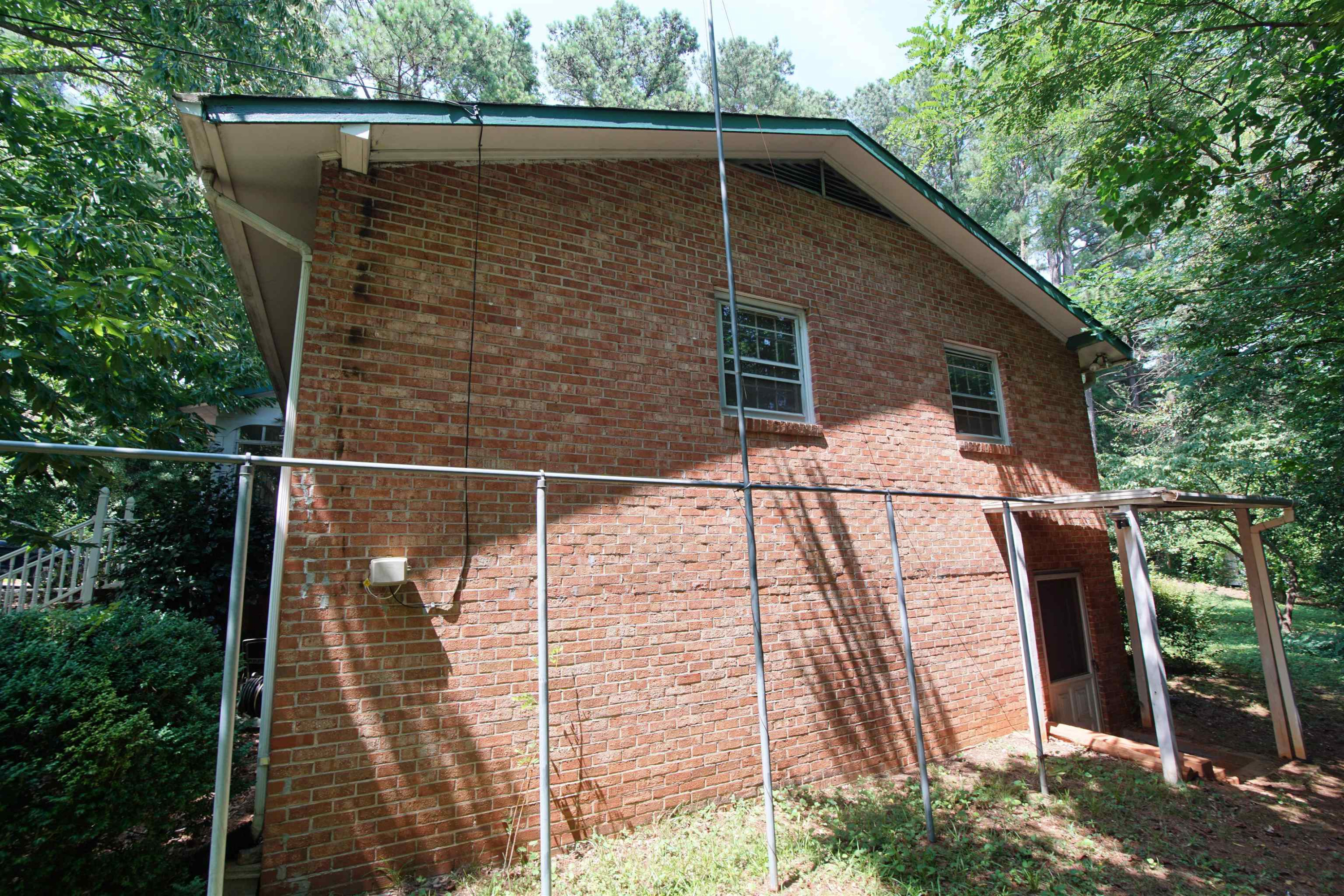 1729 Crest Road Raleigh, NC 27606 - Photo 17 of 21 Photo 17
