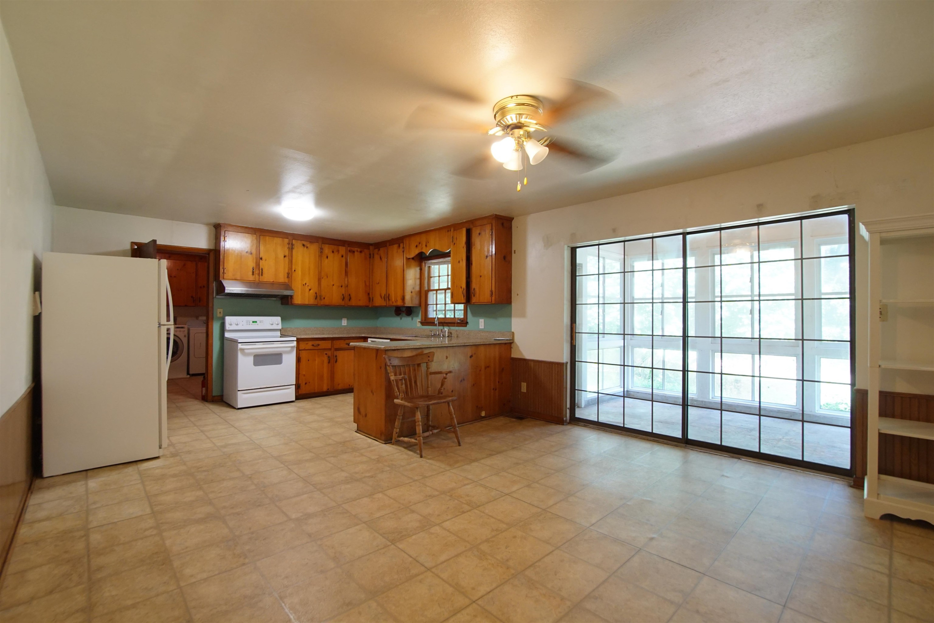 1729 Crest Road Raleigh, NC 27606 - Photo 4 of 21 Photo 4