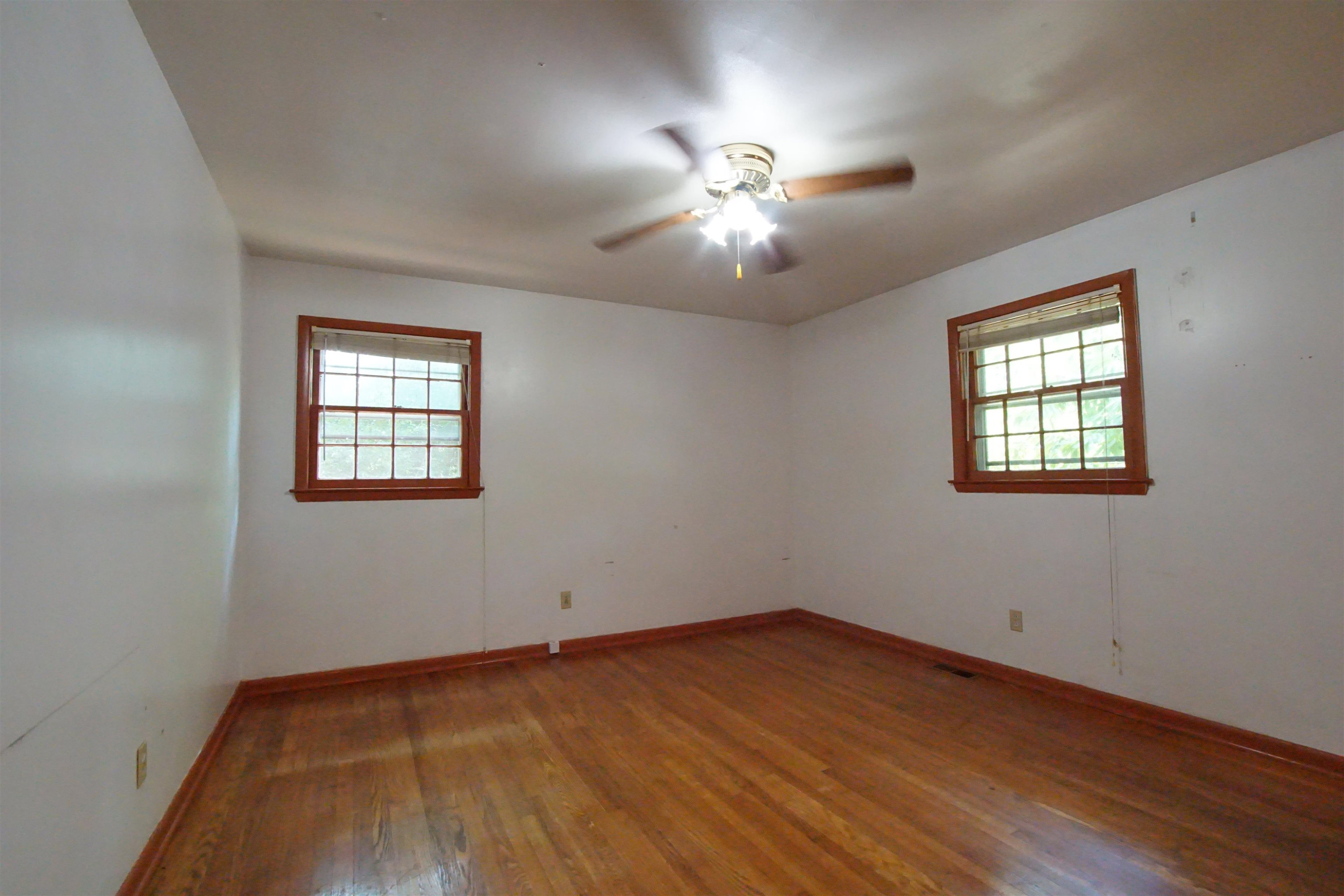 1729 Crest Road Raleigh, NC 27606 - Photo 7 of 21 Photo 7