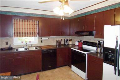 117 Mt Union Road Fayetteville, PA 17222 - Photo 21 of 30 Kitchen