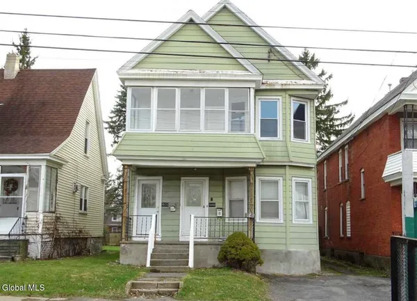 $249,999 | 1060 Raymond Street, Schenectady, NY 12308