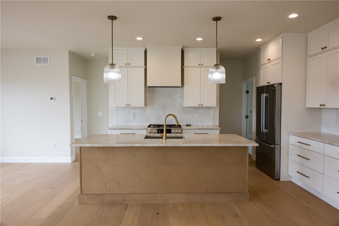 195 Revolution Way Portsmouth, RI 02871 - Photo 11 of 34 Gallery Image 11