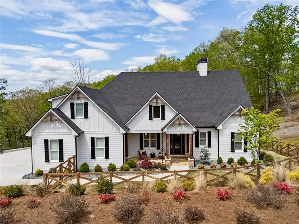 $975,000 | 589 Brown Deer Drive, Talking Rock, GA 30175