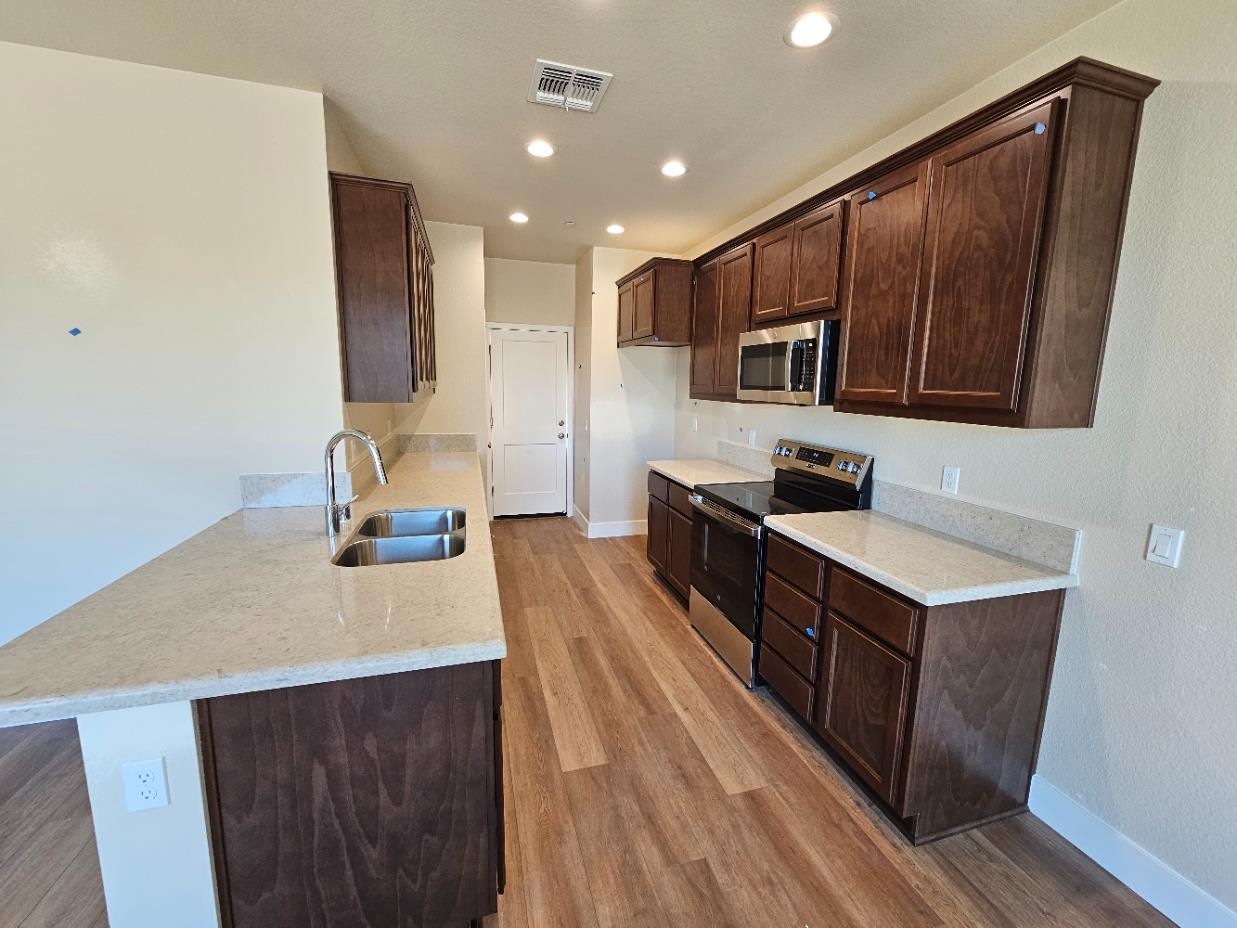 2800 Hightail Road Oakdale, CA 95361 - Photo 7 of 18