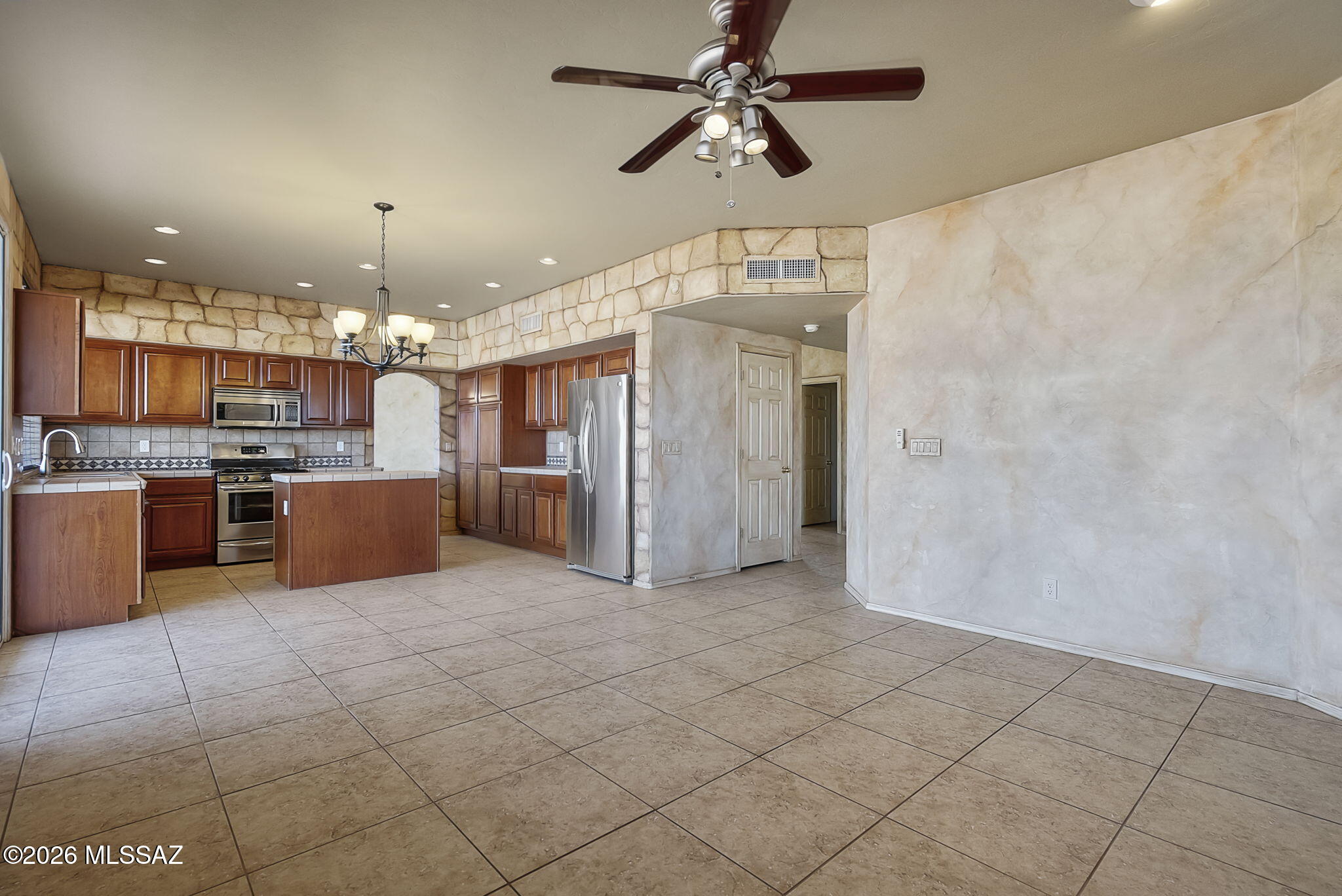 1095 Sicomoro Corte Rio Rico, AZ 85648 - Photo 12 of 32