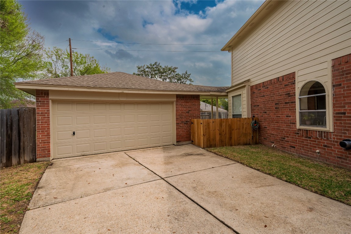 20834 Rivershire Lane Houston, TX 77073 - Photo 8 of 45