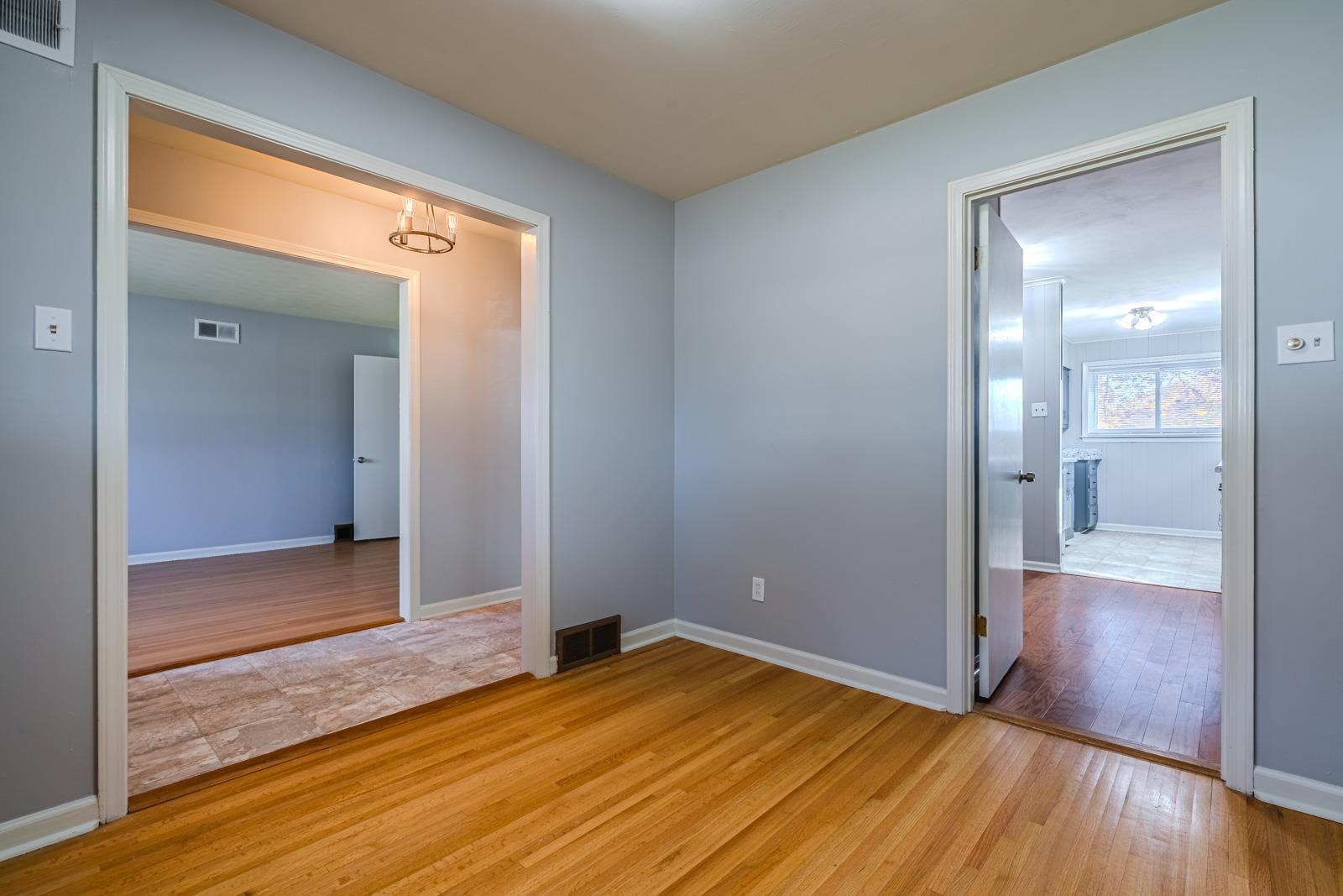 4202 Ambrose Road Memphis, TN 38116 - Photo 10 of 28 a view of hallway with wooden floor