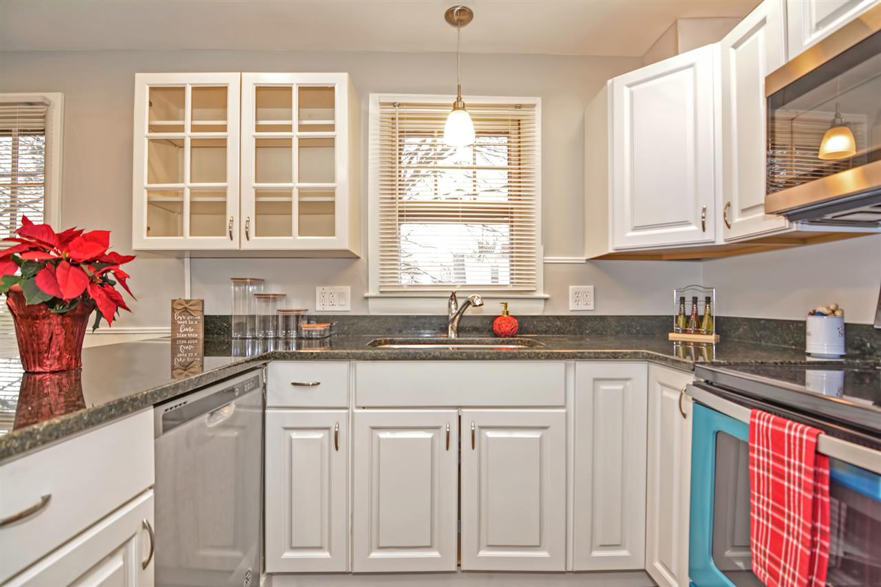 5 Gloria Street Rochester, NH 03867 - Photo 18 of 36