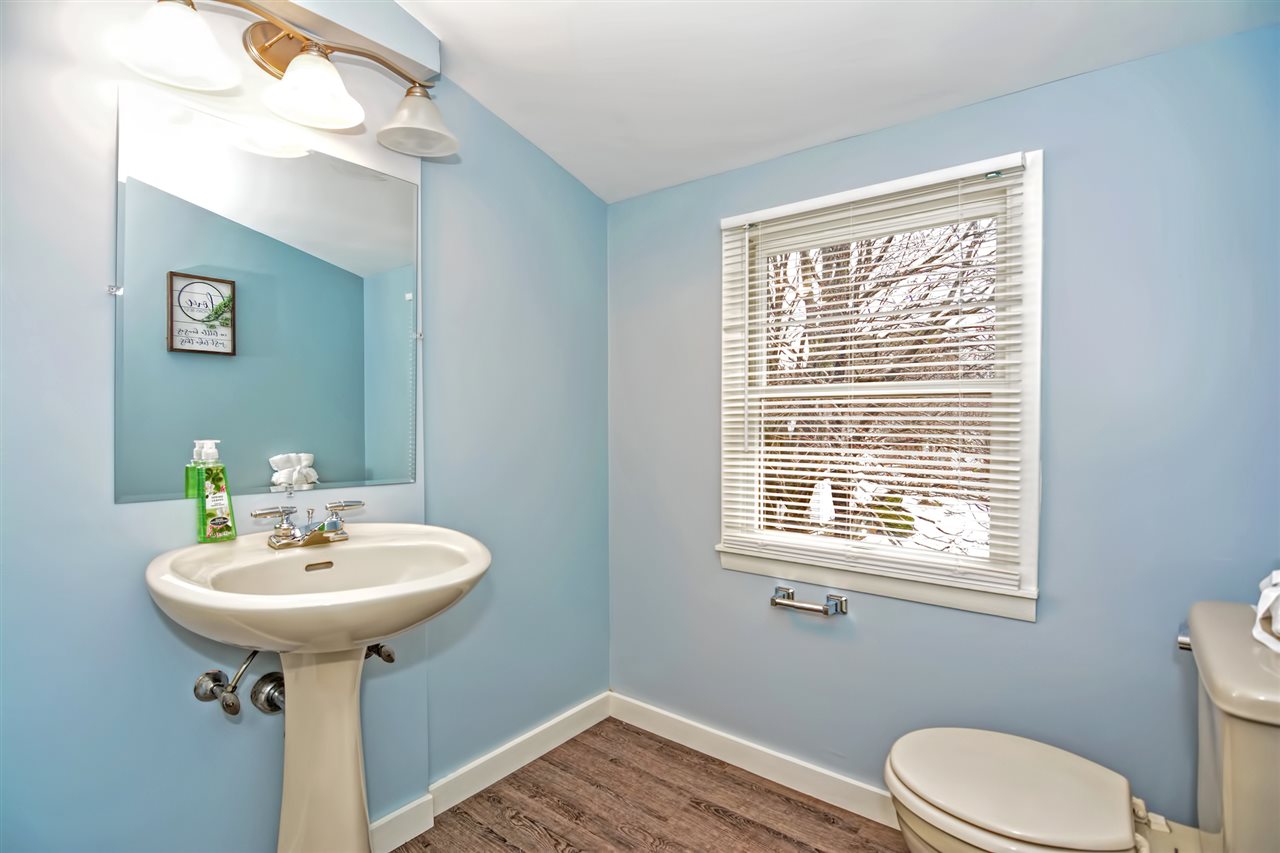 5 Gloria Street Rochester, NH 03867 - Photo 20 of 36