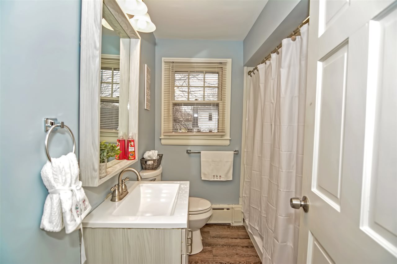 5 Gloria Street Rochester, NH 03867 - Photo 22 of 36
