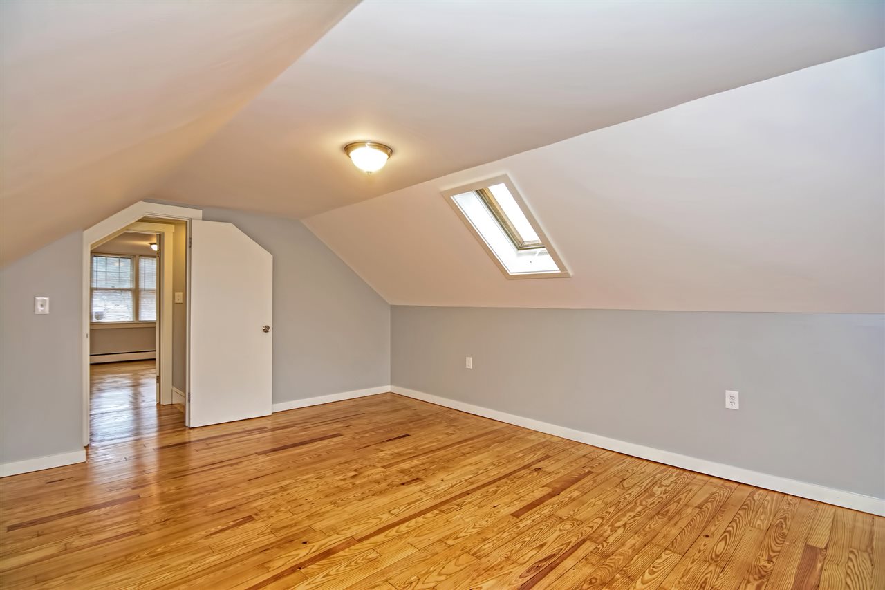 5 Gloria Street Rochester, NH 03867 - Photo 24 of 36