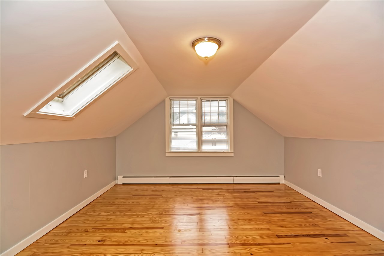 5 Gloria Street Rochester, NH 03867 - Photo 25 of 36