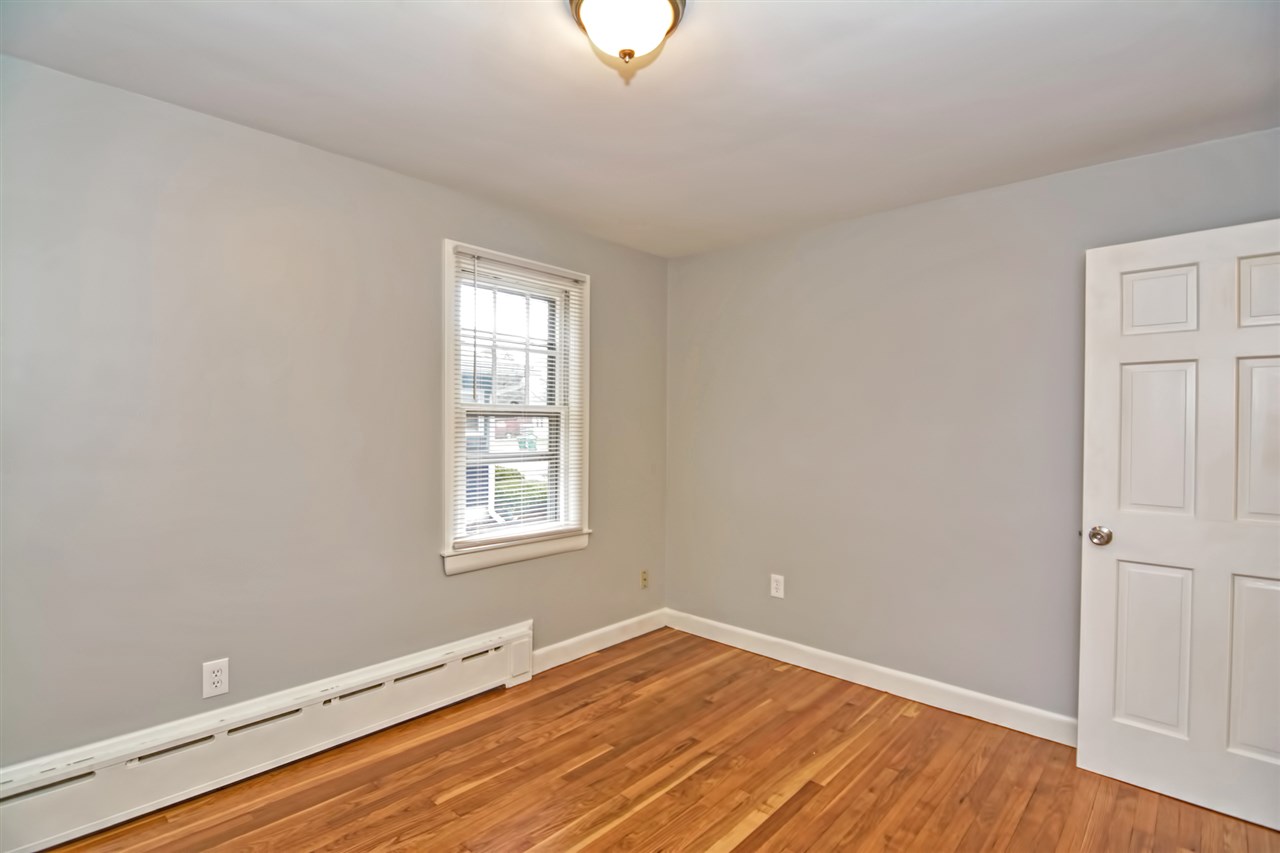5 Gloria Street Rochester, NH 03867 - Photo 27 of 36