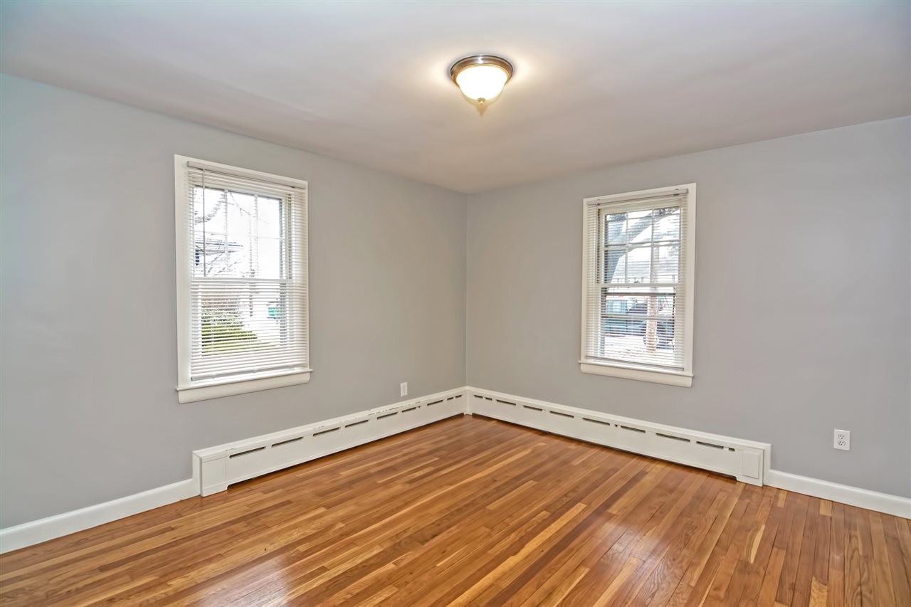 5 Gloria Street Rochester, NH 03867 - Photo 28 of 36
