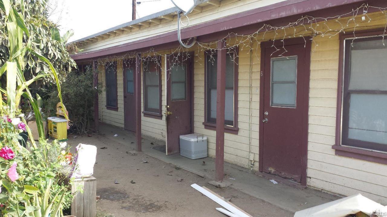 309-327 Hill Street Oxnard, CA 93033 - Photo 1 of 6