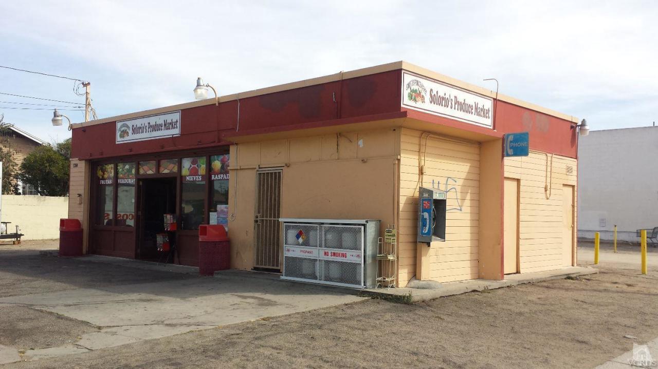 309-327 Hill Street Oxnard, CA 93033 - Photo 3 of 6