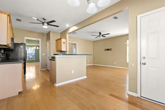 $2,295 | 51 Regency Oaks Drive, Summerville, SC 29485