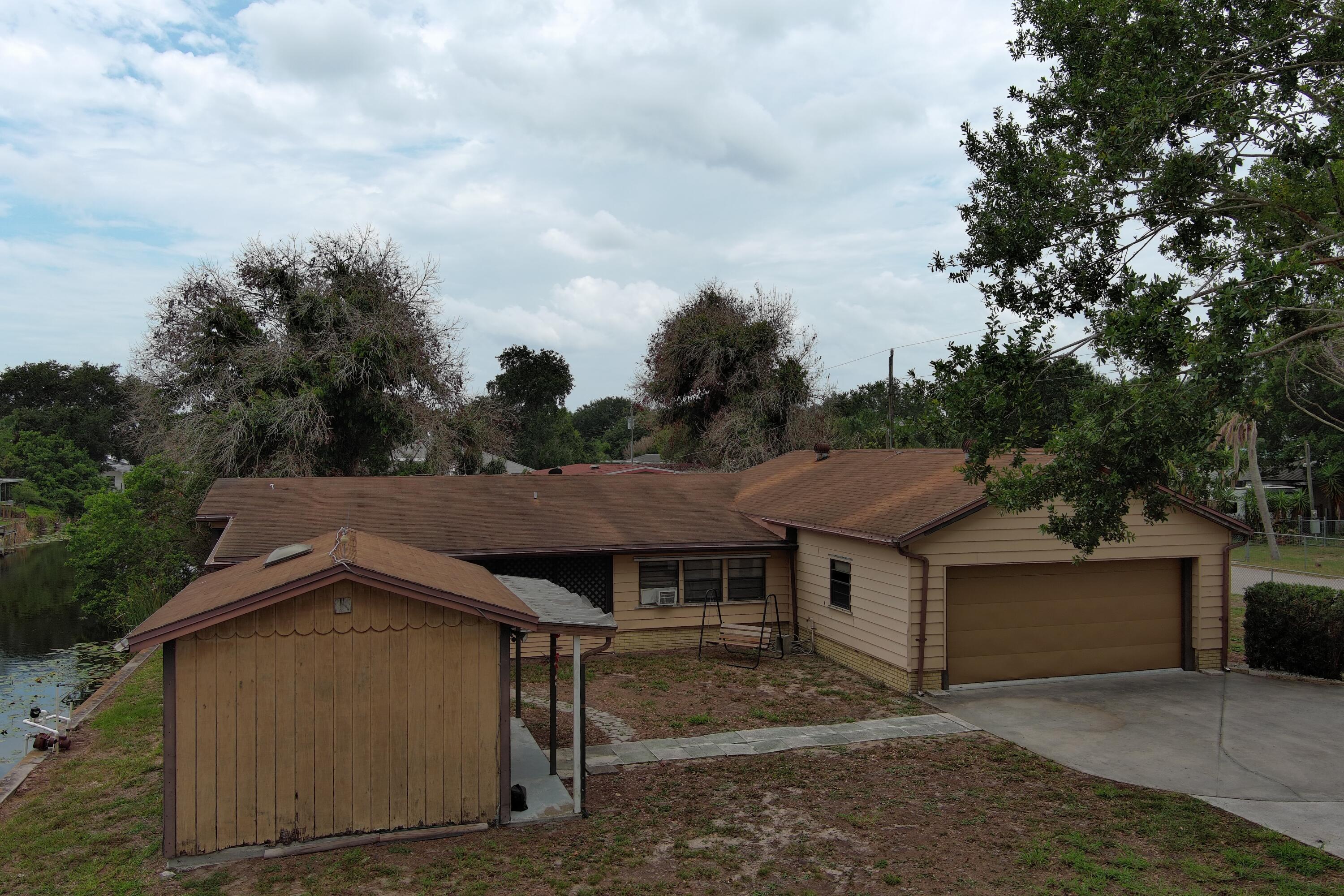 1013 9th Street Okeechobee, FL 34974 - Photo 5 of 39 MAX_0095