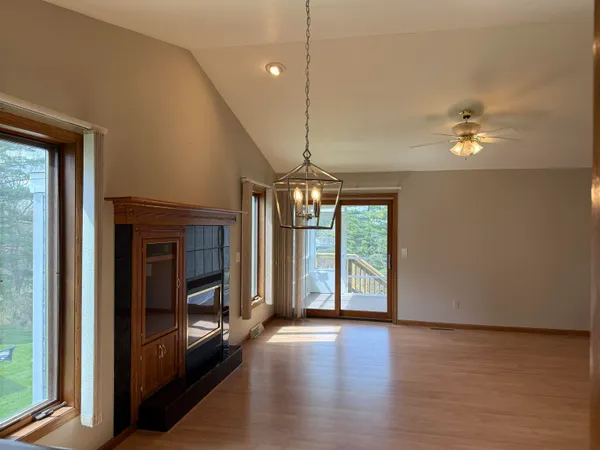 $330,000 | 1045 Saddle Ridge, Portage, WI 53901