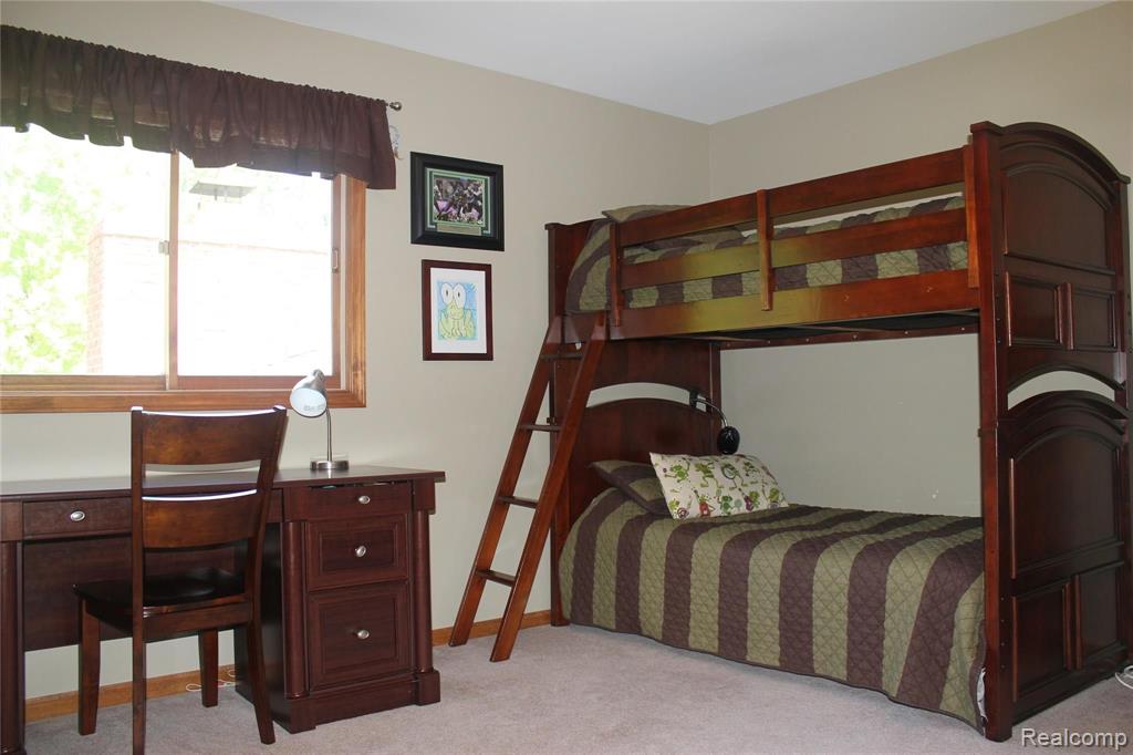 1794 Skyline Drive Rochester Hills, MI 48306 - Photo 31 of 41