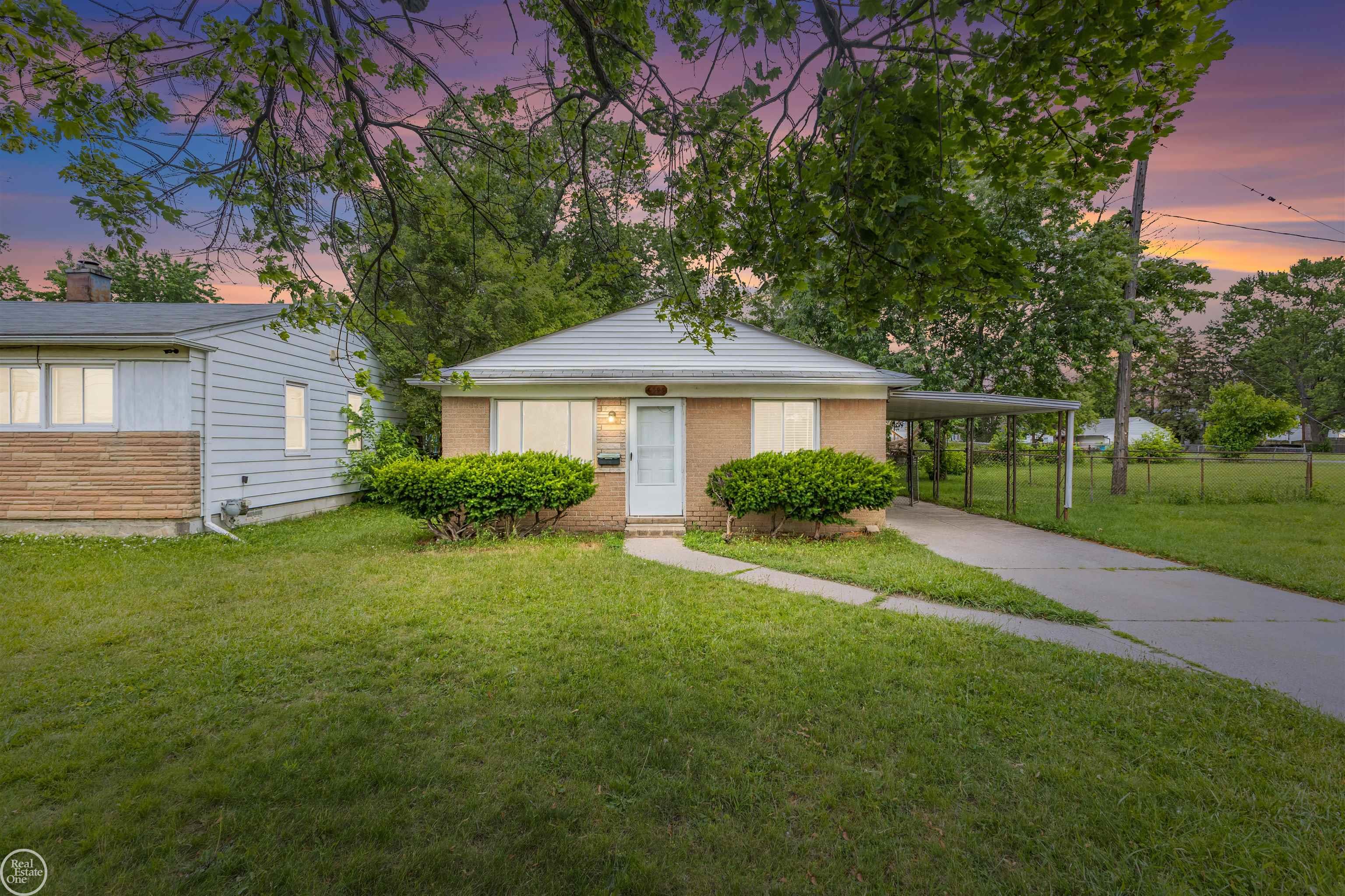 6793 Prospect Avenue Warren, MI 48091 - Photo 2 of 39
