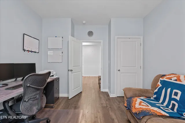 $375,000 | 513 Cedar Park Drive, Loudon, TN 37774