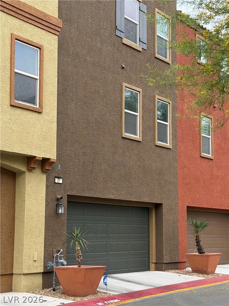 4650 Ranch House Road, Unit 21 North Las Vegas, NV 89031 - Photo 4 of 12 Side view